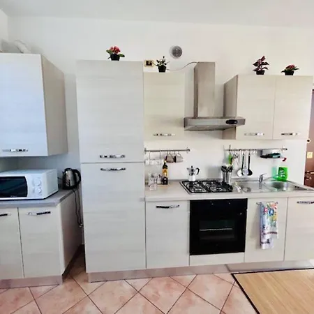 Casa Lucia A Apartment Carugo