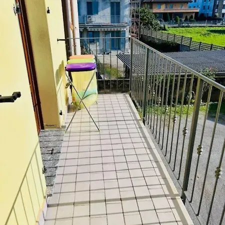 Casa Lucia A Apartment Carugo
